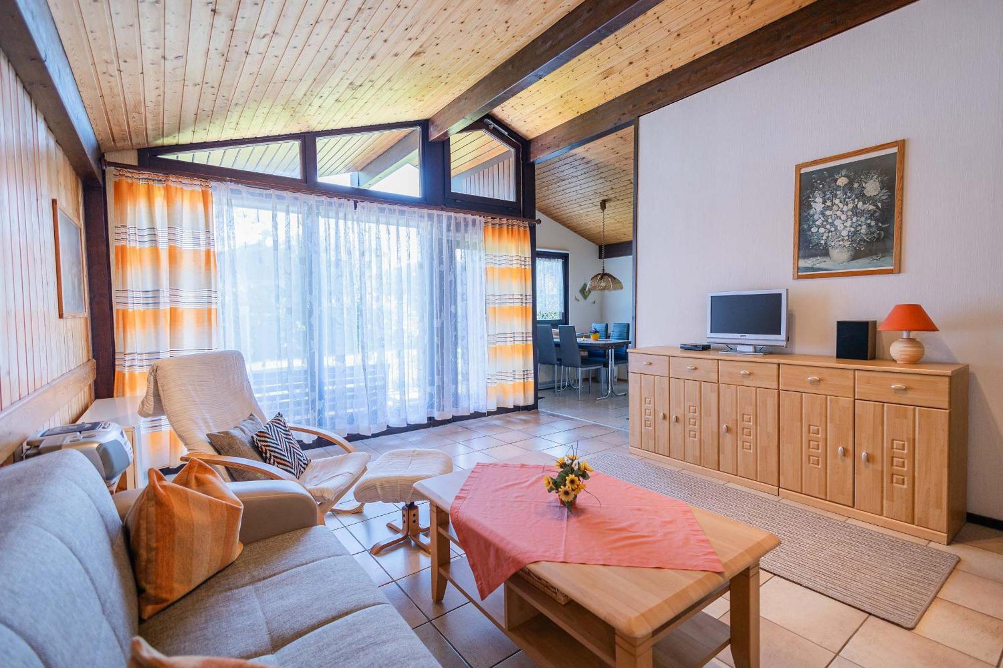 Ferienwohnpark Immenstaad Am Bodensee Satteldachhaus Typ 9 Sd 57 Dış mekan fotoğraf